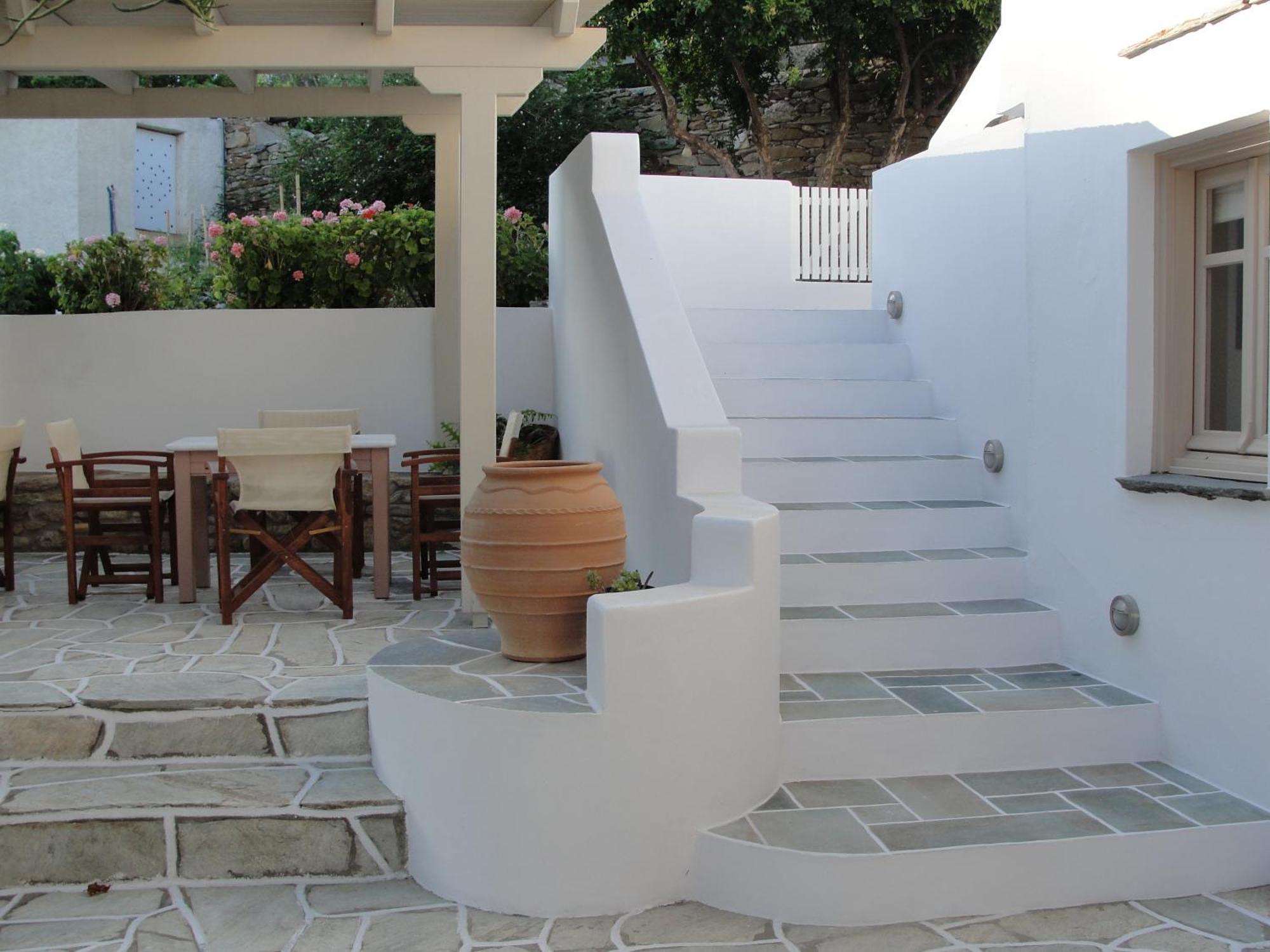 Galaxy Hotel Mylopotas Bagian luar foto