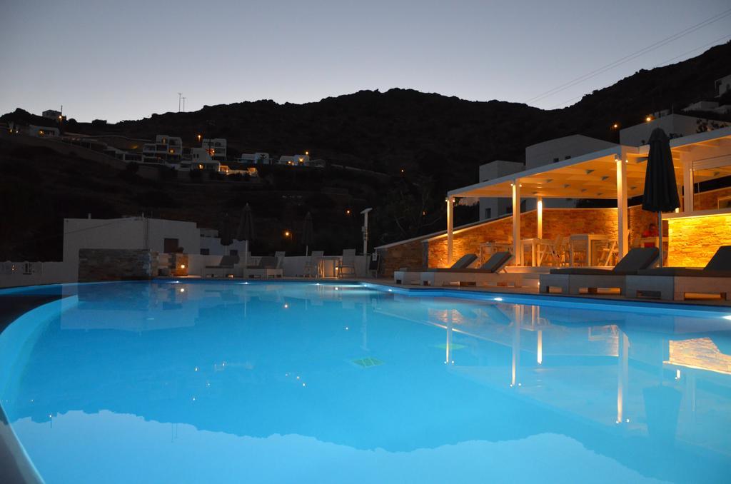 Galaxy Hotel Mylopotas Bagian luar foto